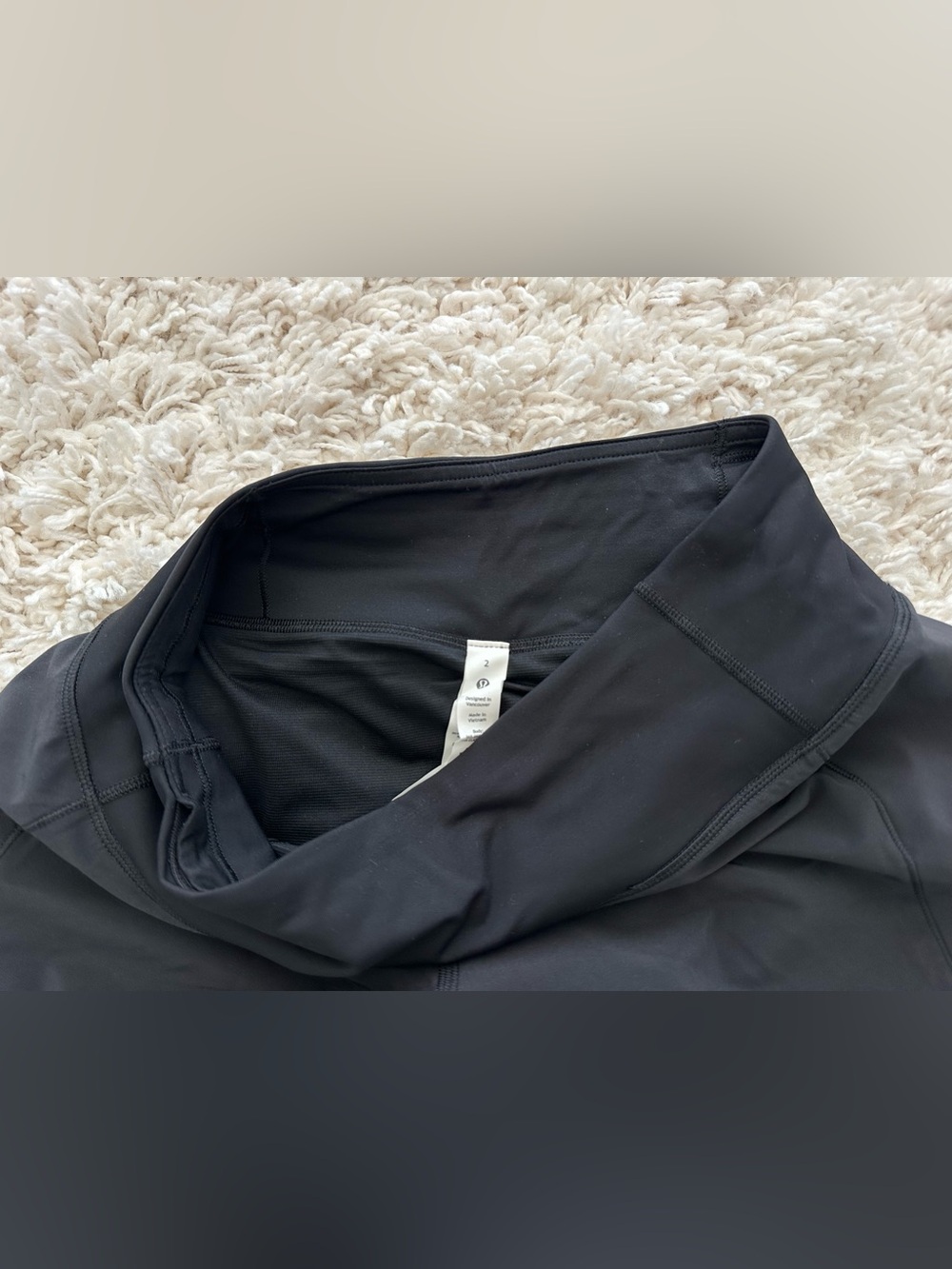 lululemon - Picture 3 of 4